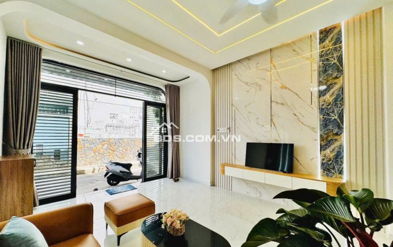 Sắp đi định cư nên cần bán gấp nhà mặt tiền khu dân cư Phong Phú  Quận 8